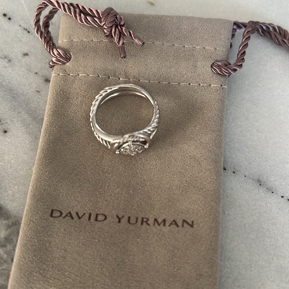 David Yurman Infinity Ring in Sterling Silver - Picture 6 of 6